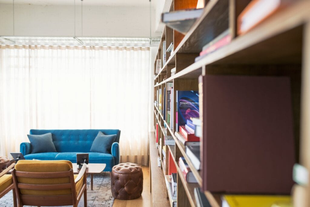 how to declutter your home before moving.